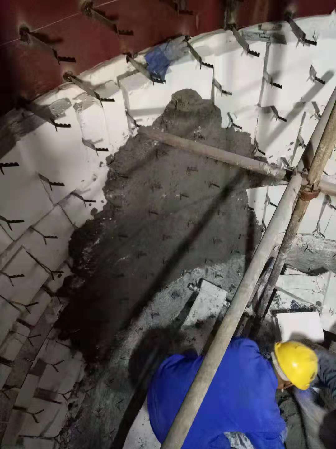 是什么決定了澆注料性能的穩定